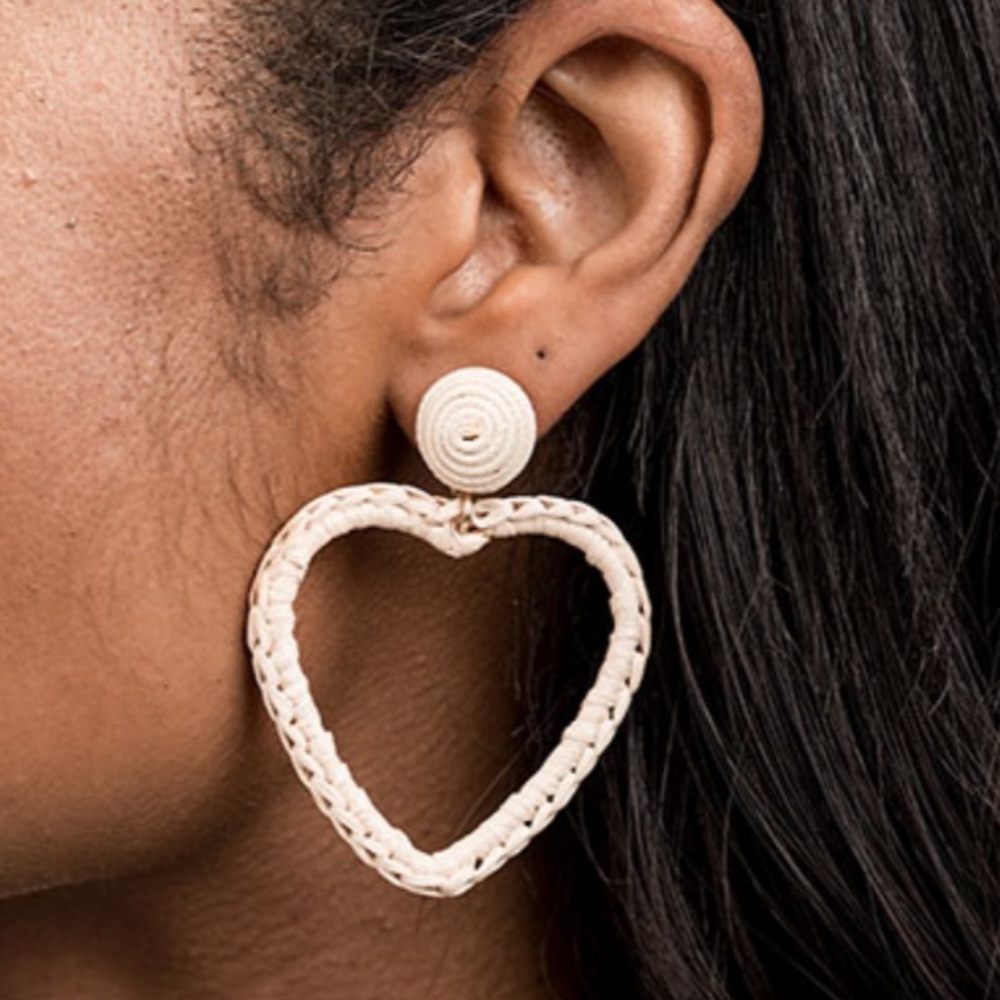 NWT Rachel Parcell Whimical Natural Woven Wicker Heart Drop Earrings
